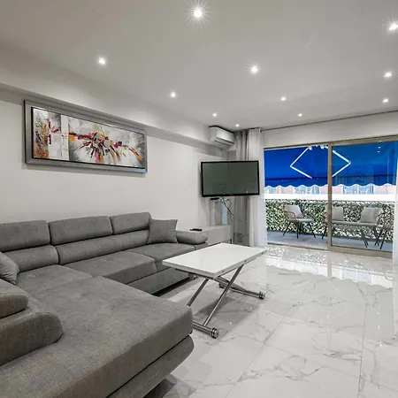 Gorgeous - Near - 2br-6p