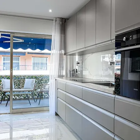 Gorgeous - Near - 2br-6p Apartment