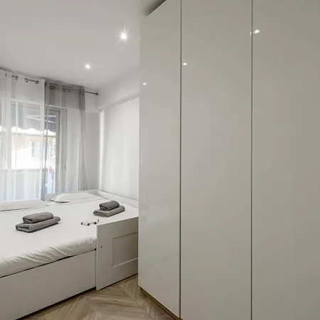 Apartment Gorgeous - Near - 2br-6p Antibes