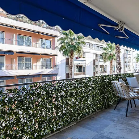 Gorgeous - Near - 2br-6p *